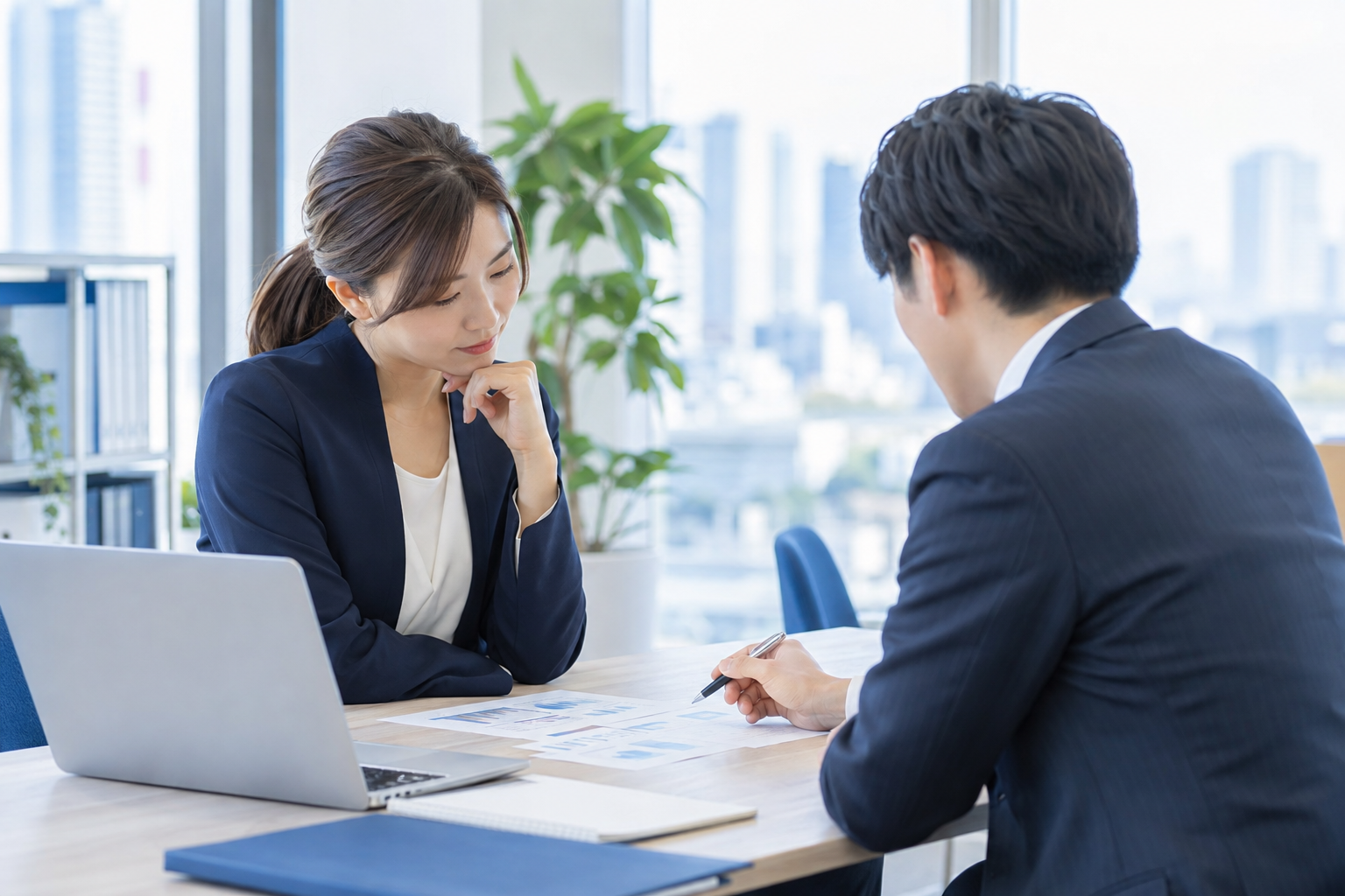 仕事の希望や経験を面談で確認する場面のイメージ